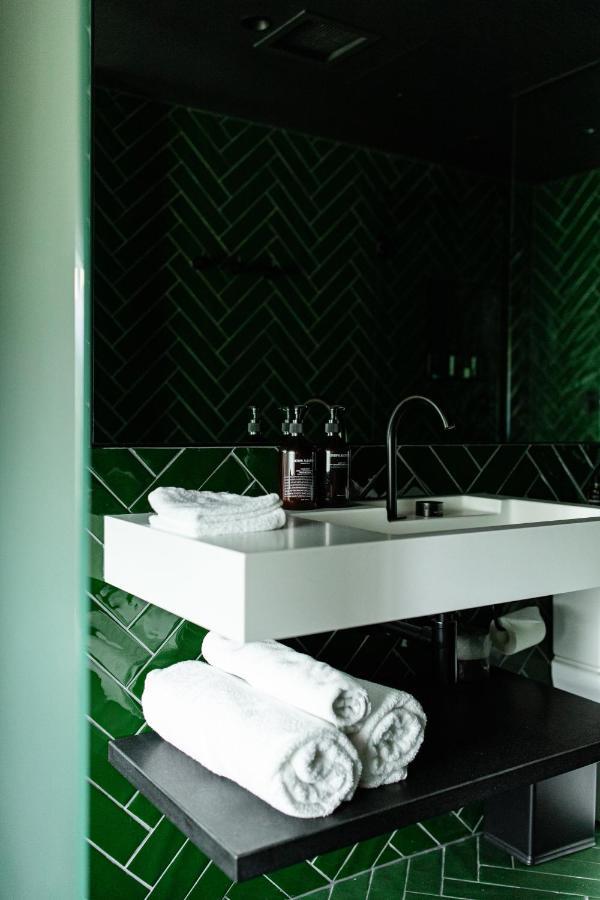 Moss Hotel Хобарт Экстерьер фото